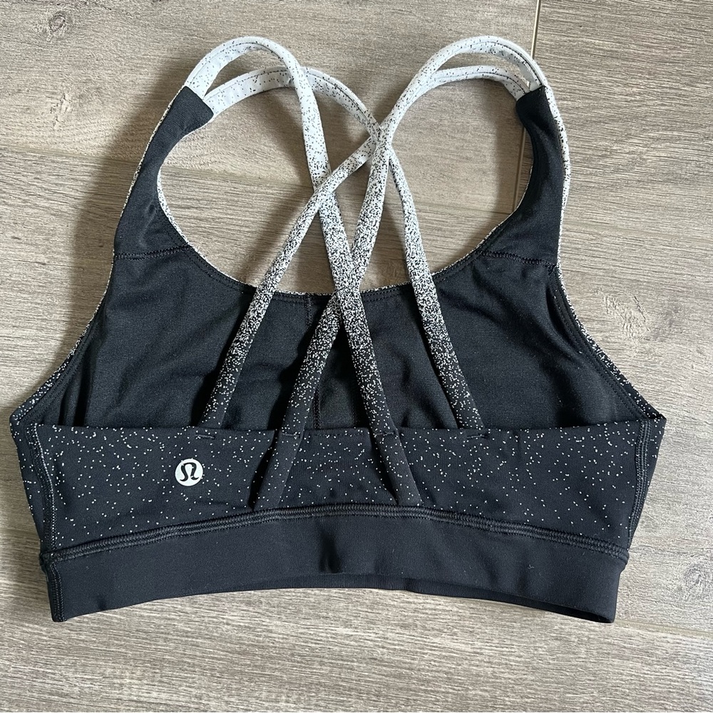 Lululemon sports bra - Picture 2 of 3